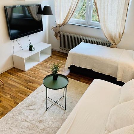 Top Renoviertes Apartement In Bester Lage Von Homburg- 5 Fussminuten Zur Uniklinik Homburg  Eksteriør bilde