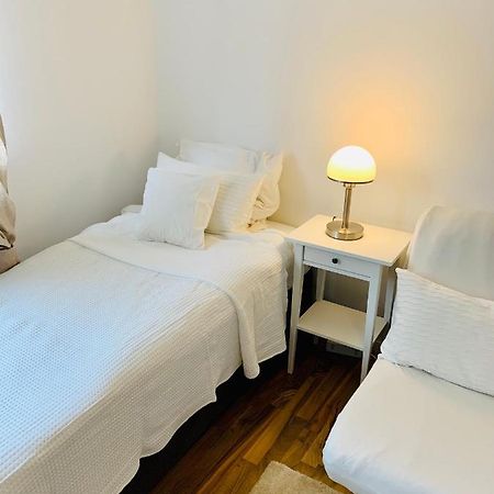 Top Renoviertes Apartement In Bester Lage Von Homburg- 5 Fussminuten Zur Uniklinik Homburg  Eksteriør bilde