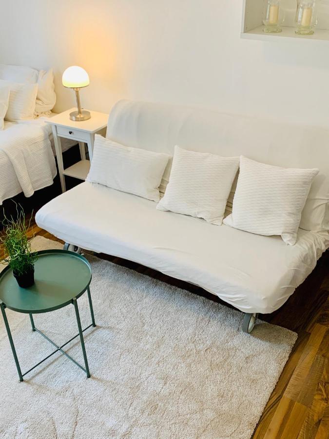 Top Renoviertes Apartement In Bester Lage Von Homburg- 5 Fussminuten Zur Uniklinik Homburg  Eksteriør bilde