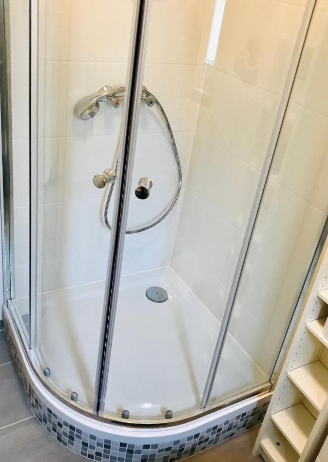 Top Renoviertes Apartement In Bester Lage Von Homburg- 5 Fussminuten Zur Uniklinik Homburg  Eksteriør bilde